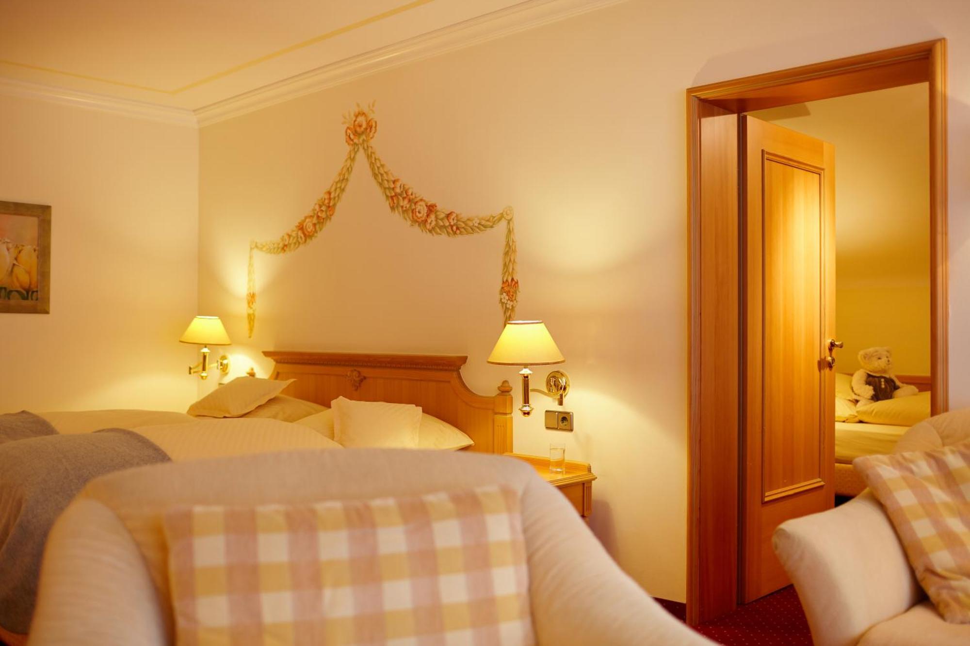 Hotel Wellness & Genuss - Engel Obertal 5*